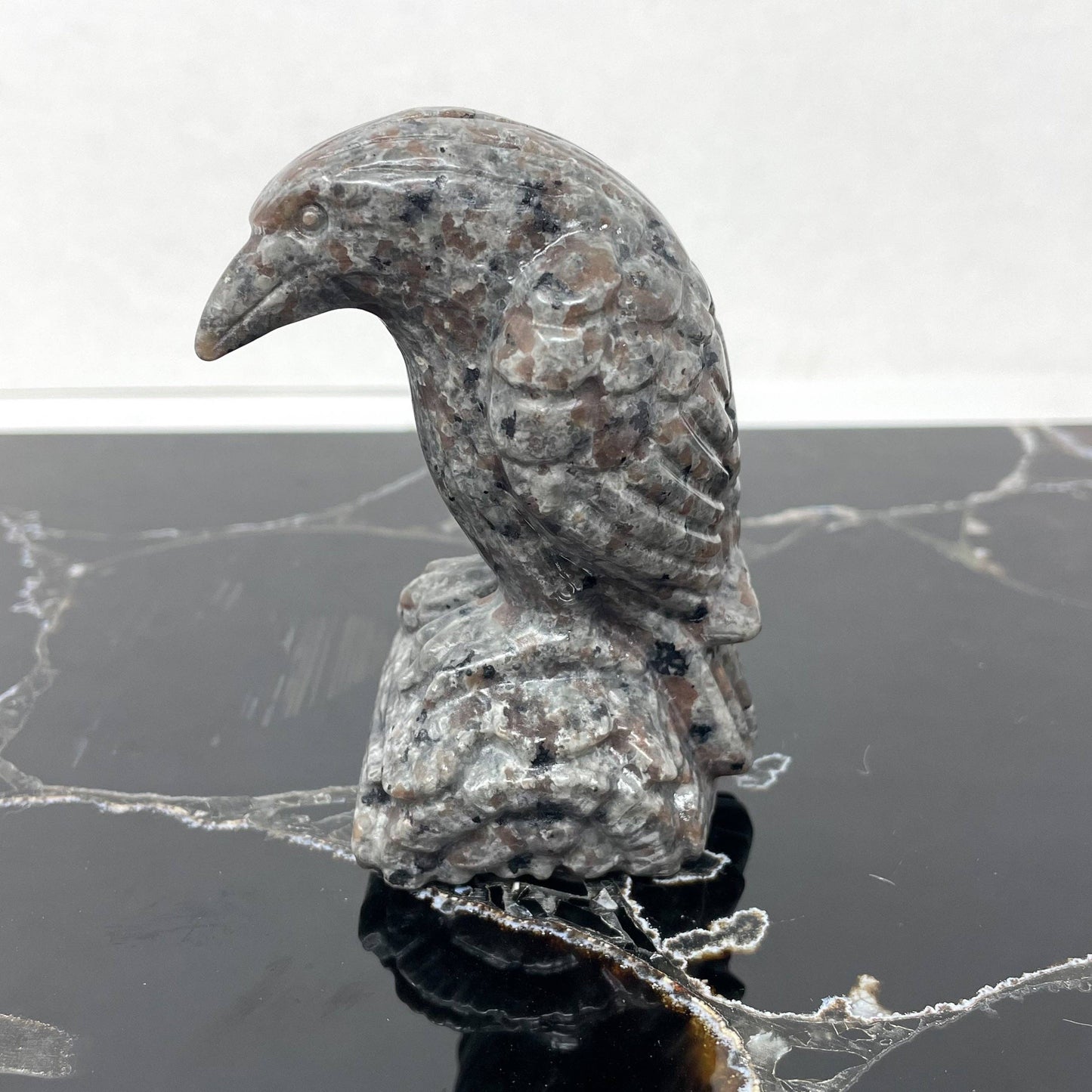 Yooperlite Raven Carving